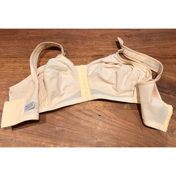 Jodee Mastectomy Bra Wireless Front and Back Closure Size 44C Style #3315 Beige - Picture 3 of 7